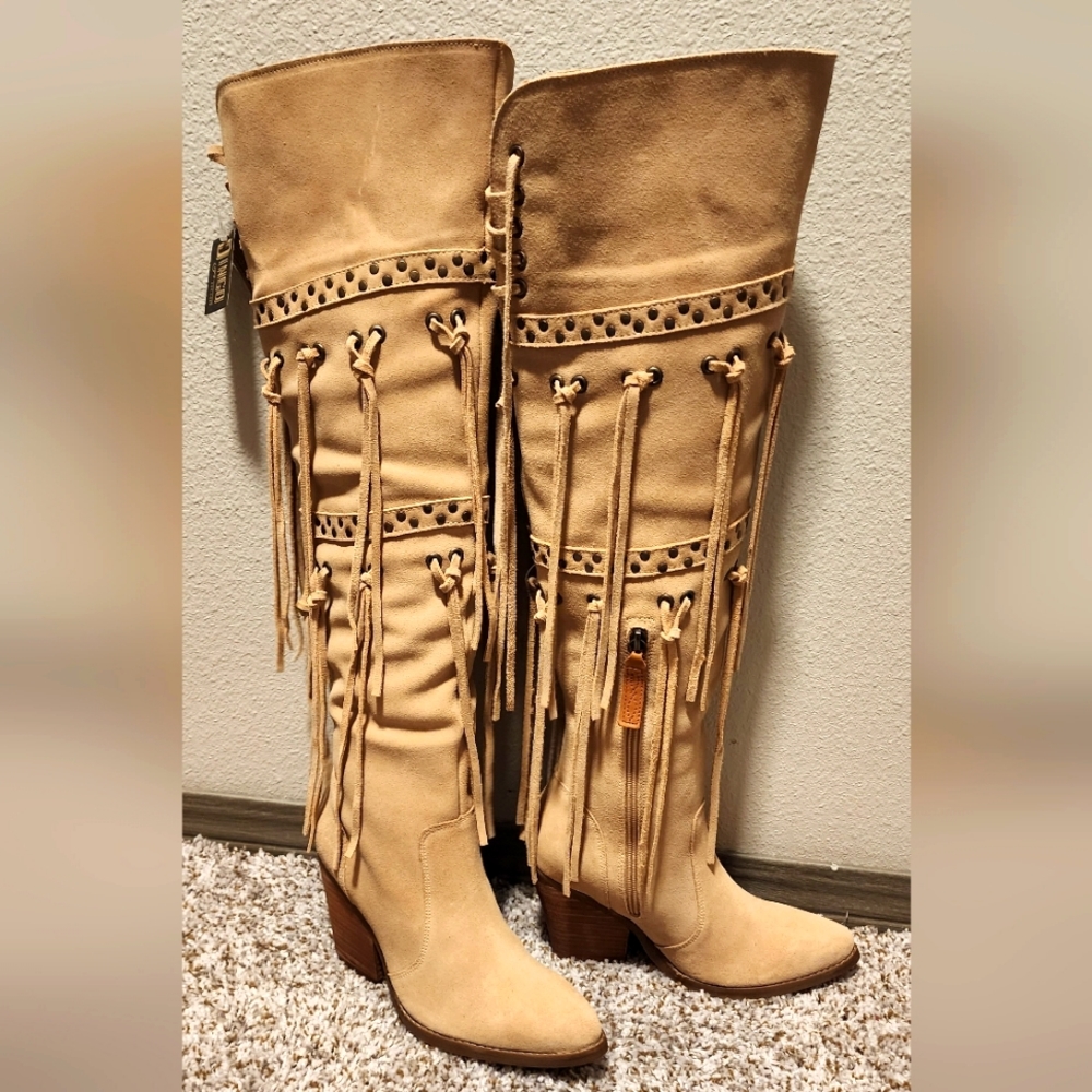 Gorgeous shade leather Dingo Boots
